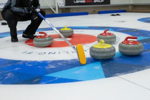 Curlingpesä